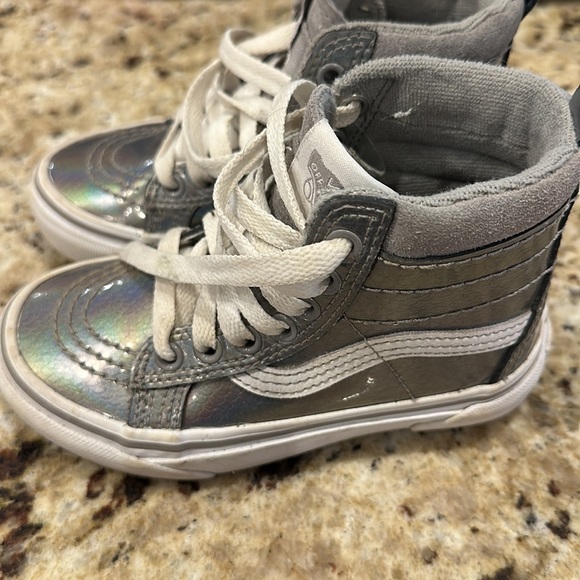 Silver Vans! - Picture 2 of 3